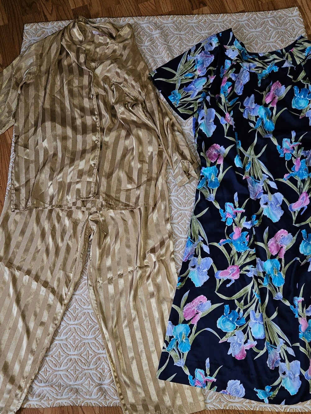 Bundle Pajamas VS gold Silky Jammies & A Moomoo